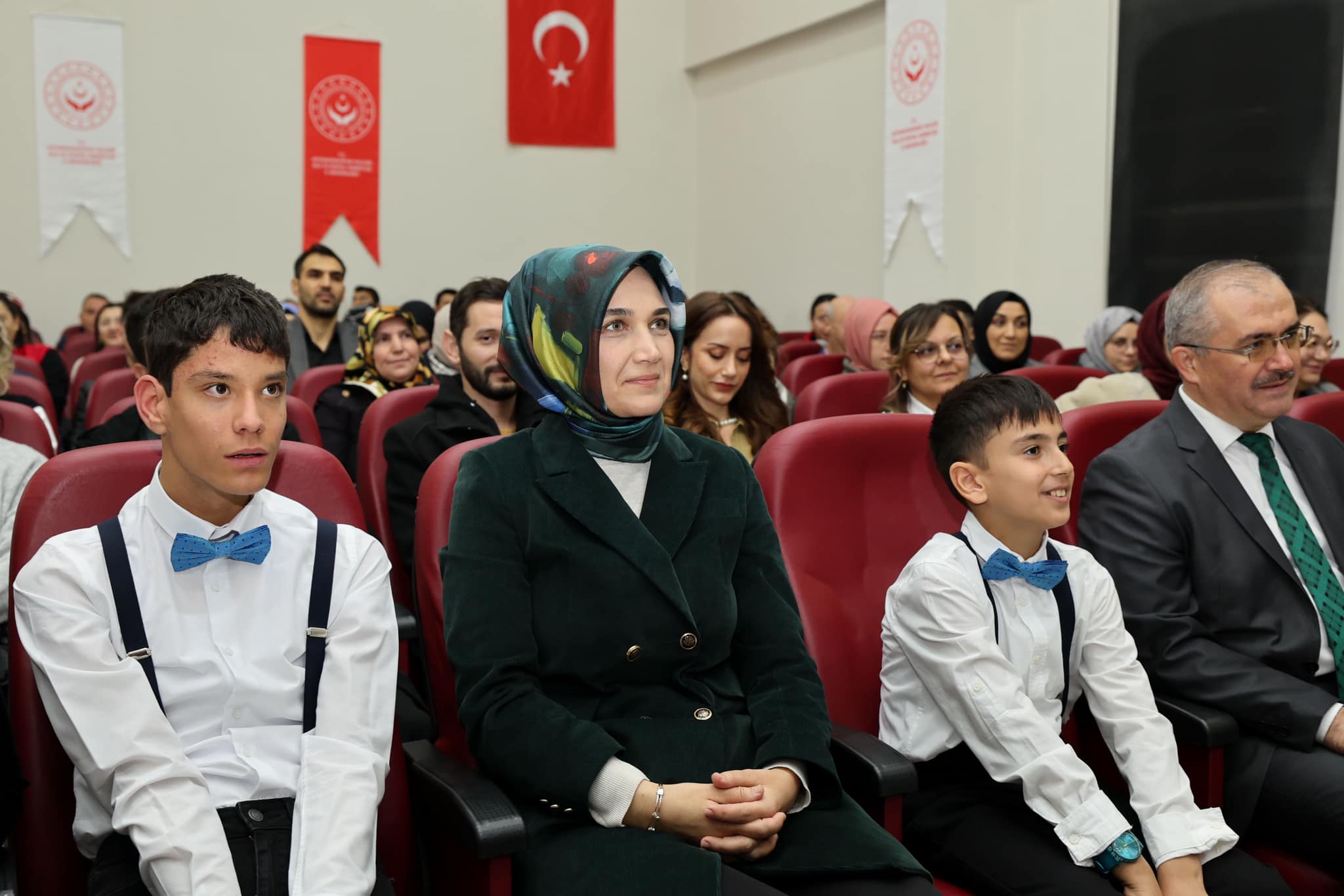 Vali Yiğitbaşı, Dünya Engelliler Günü Programına Katıldı