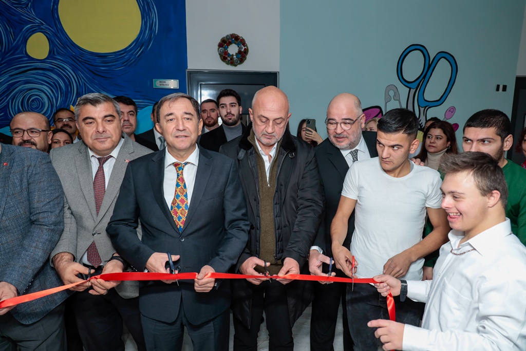 TUREKS TURUNÇ MADENCİLİK'TEN AFYON'A ÖZEL ÇOCUKLAR İÇİN 4 EĞİTİM ATÖLYESİ