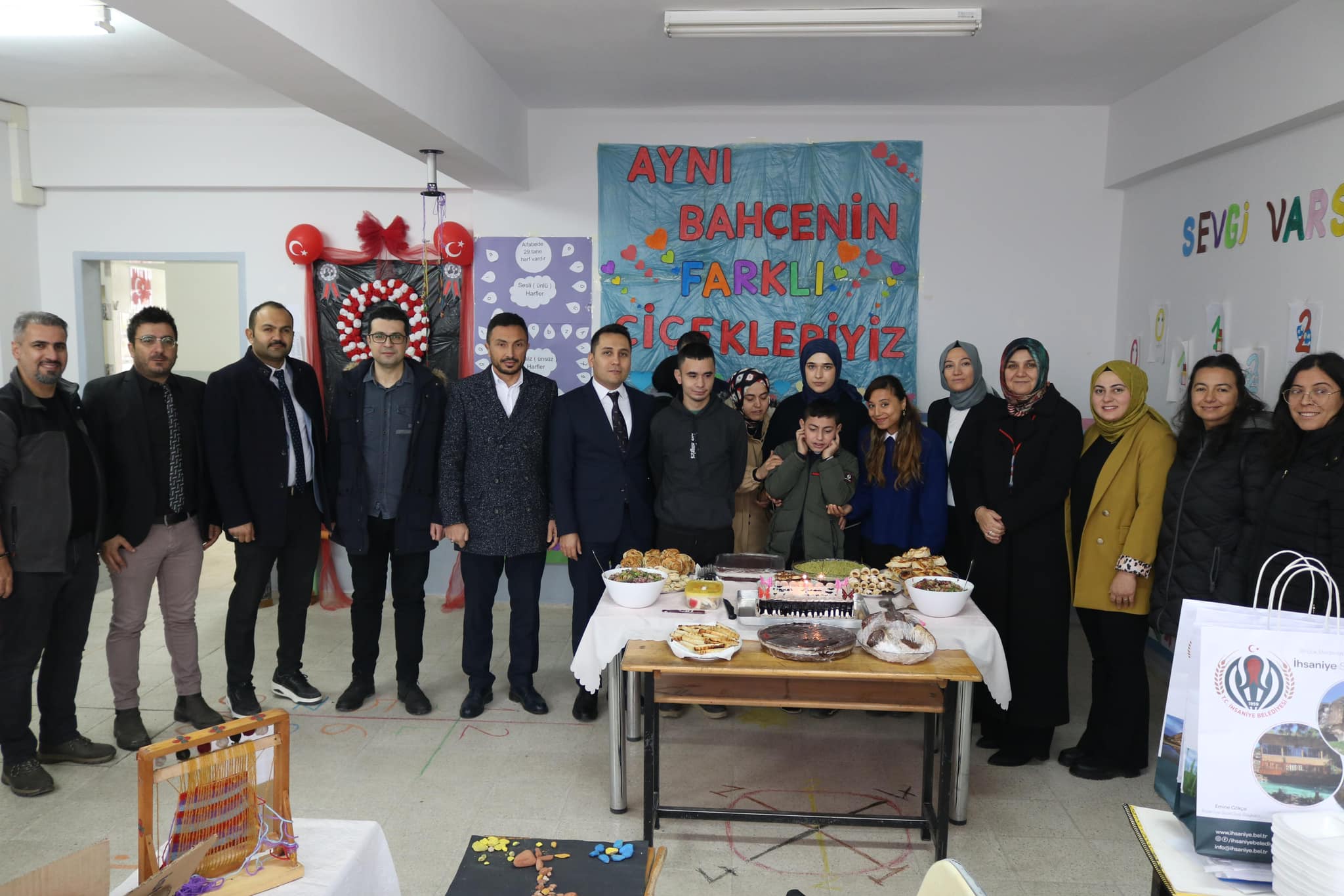 Kaymakam Bildirici, Özel Eğitim Sınıflarını Ziyaret Etti