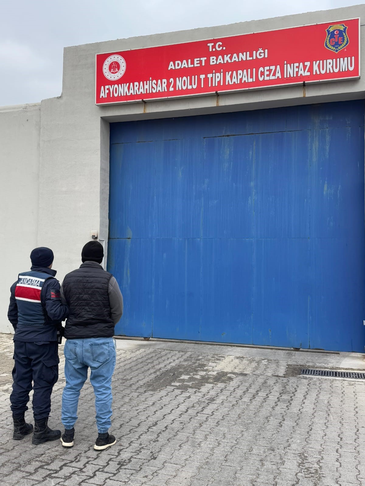 Afyonkarahisar’da Kaçak 2 Şahıs Jandarma Tarafından Yakalandı