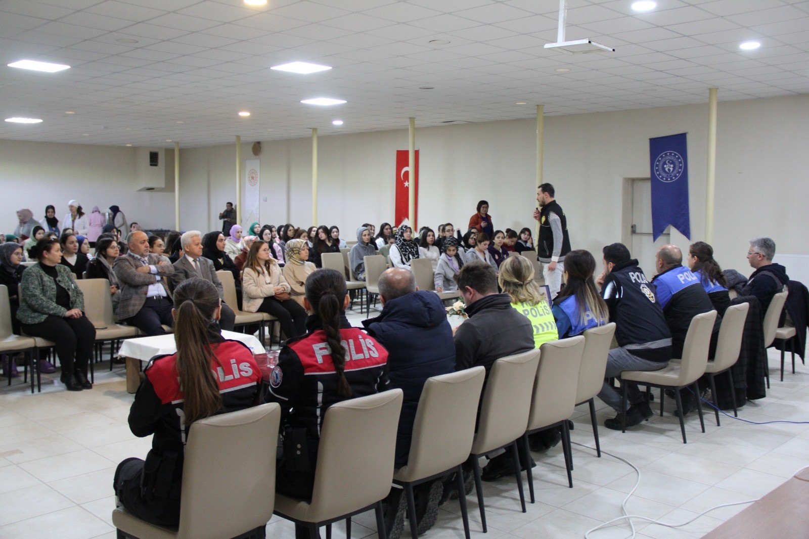 Üniversite Öğrencilerine KADES Tanıtıldı