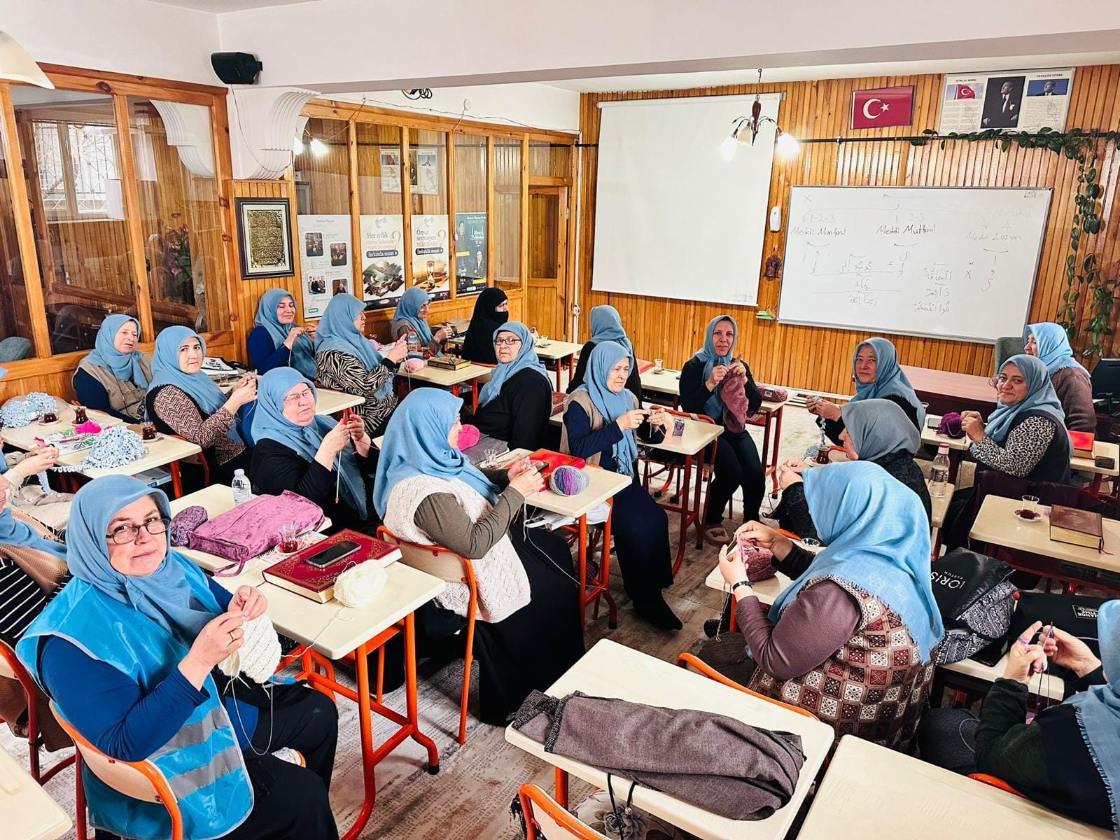 TDV Kadın Kolları'ndan "İlmek İlmek İyilik" Projesi 