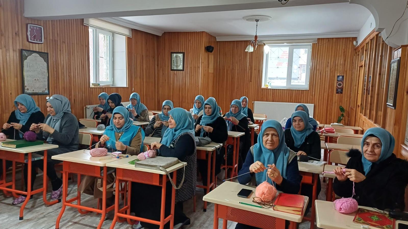 TDV Kadın Kolları'ndan "İlmek İlmek İyilik" Projesi 