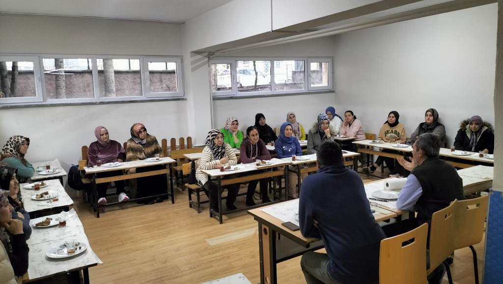 ÖĞRETMEN SANİYE SAYIOĞLU İLKOKULU'NDAN ANLAMLI PROJE: