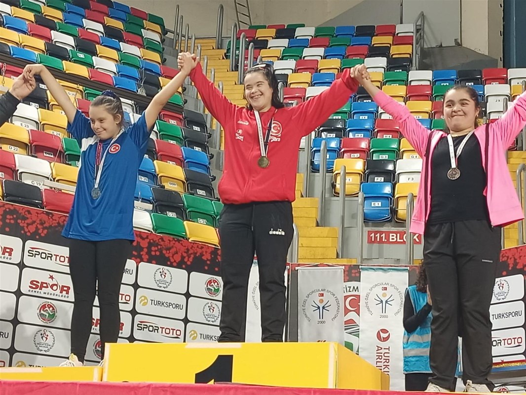 Afyonkarahisarlı Özel Sporcuların Başarısı