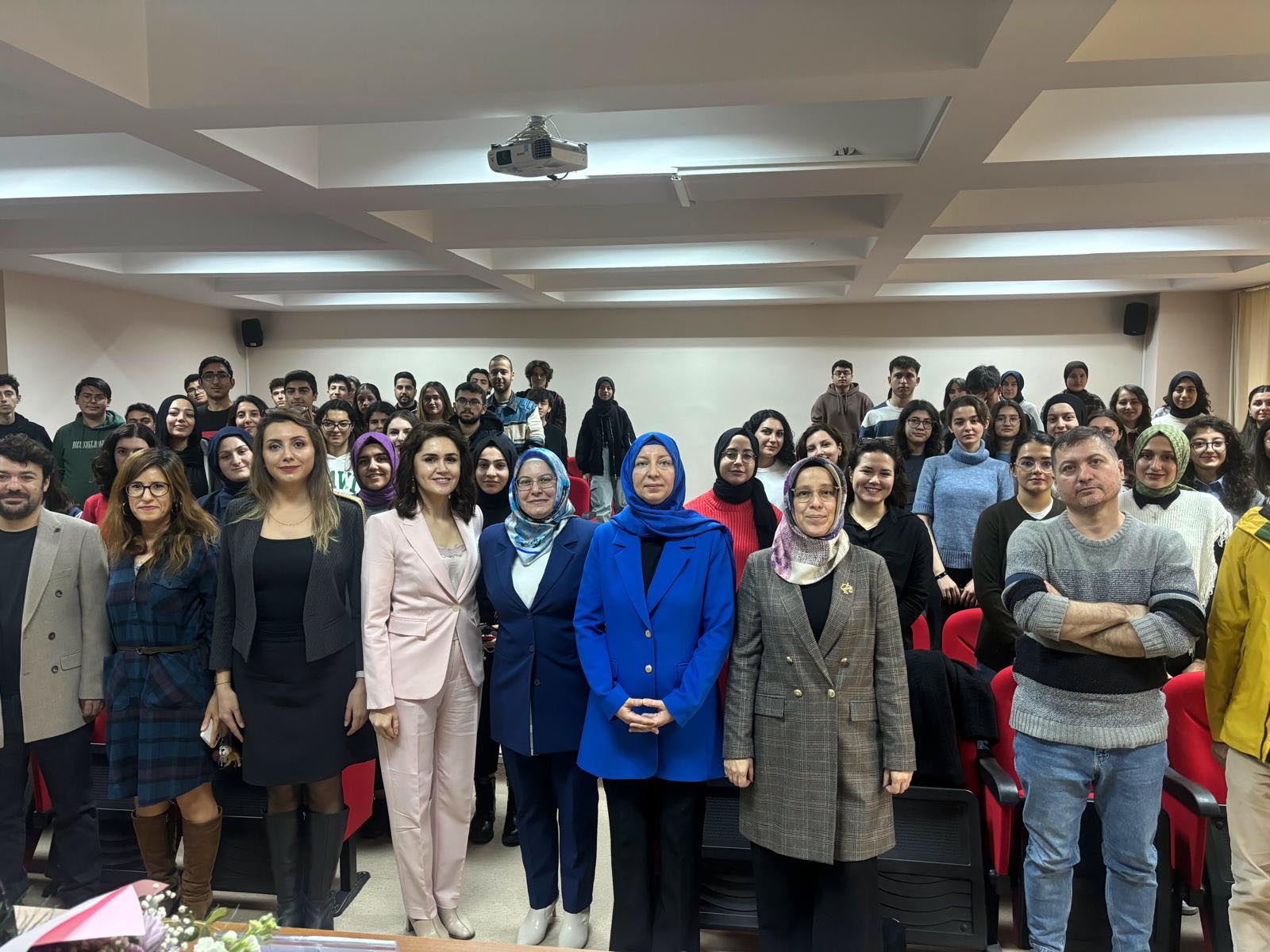 AKÜ Hukuk Fakültesinde “Kadın Hakları” Paneli Gerçekleştirildi