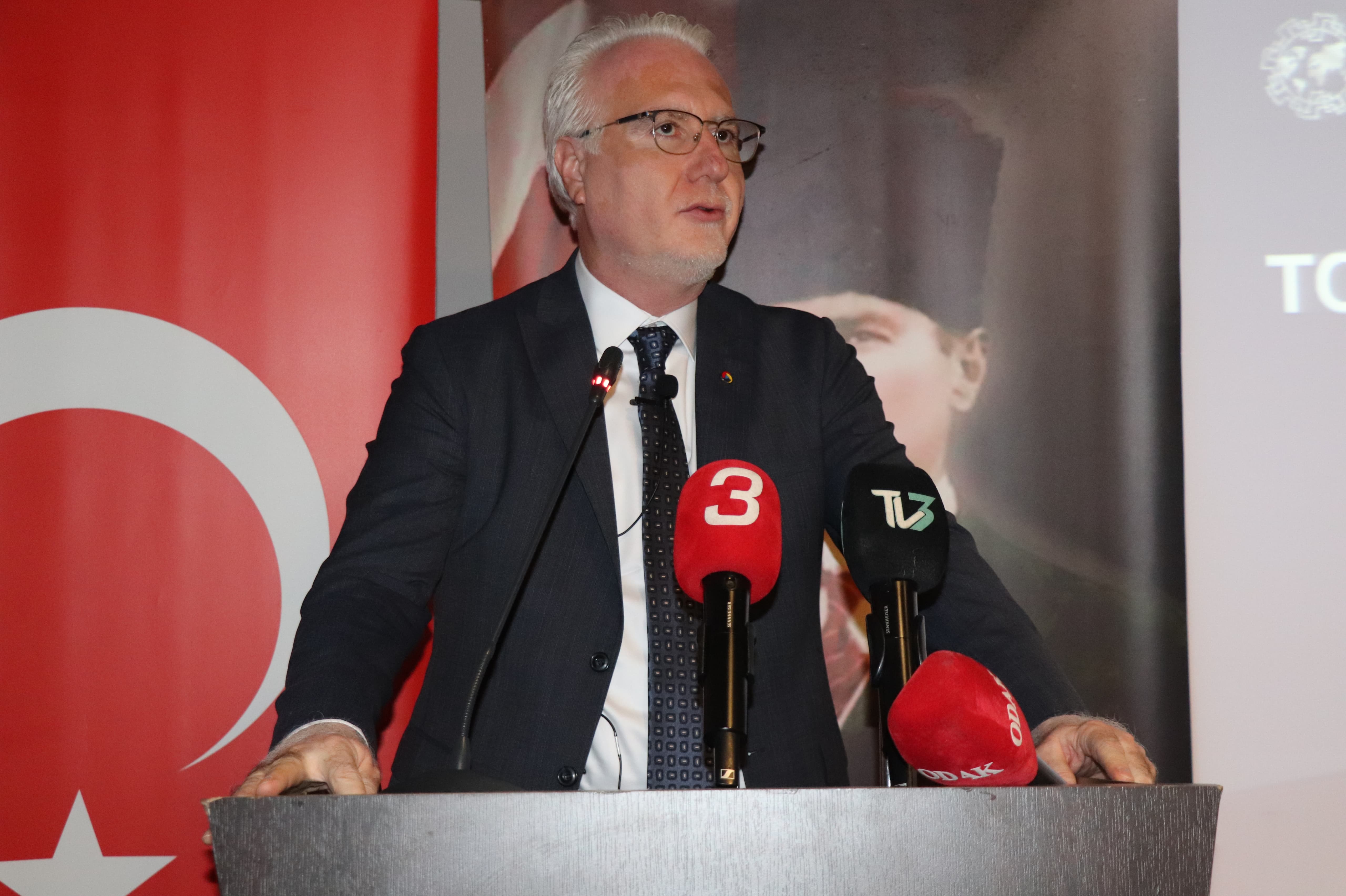 TOBB ŞİKAGO TİCARET MERKEZİ BİLGİLENDİRME TOPLANTISI ATSO'DA YAPILDI