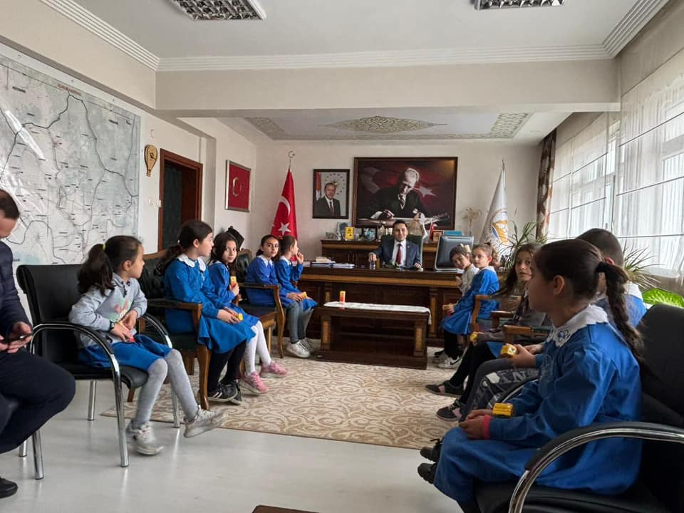 "Frigya’nın İzinde: Kitaplarla Geleceğe" Projesi İhsaniye’de Başladı