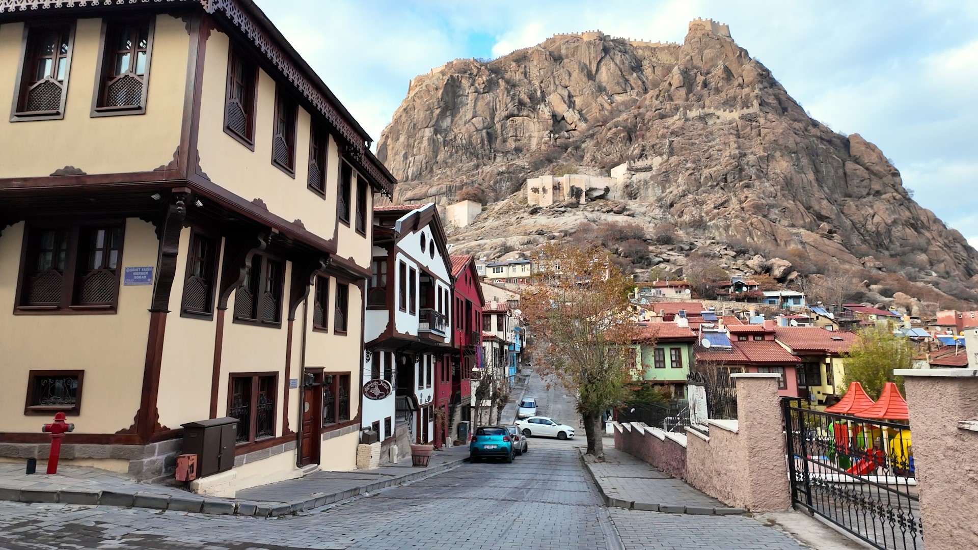 Bakan Kurum, Afyonkarahisar'ı Örnek Gösterdi: "Renkli Sokaklar, Şehrin Yeni Yüzü Olacak"