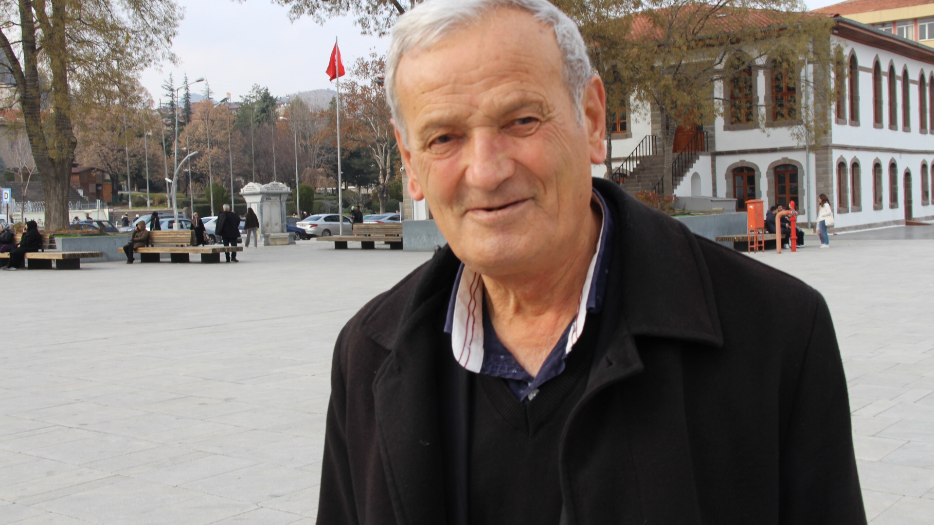 Afyon Halkına 'Suyun Fatihi Veysel Eroğlu'nu Sorduk!  Hizmetleri ile Afyon'un Gelişimine İmza Attı