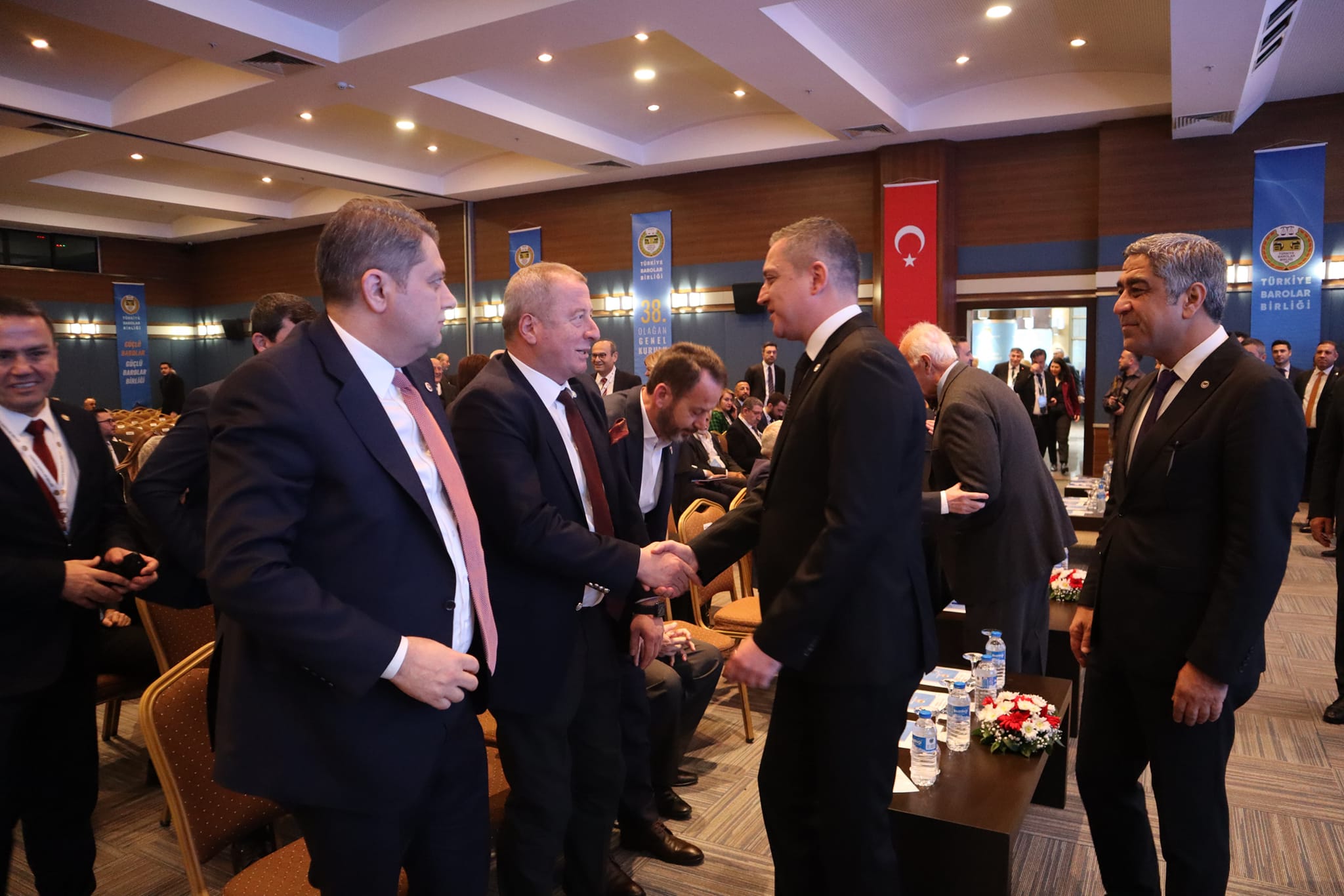 Milletvekili Olgun, Türkiye Barolar Birliği 38. Olağan Genel Kurulu'na Katıldı