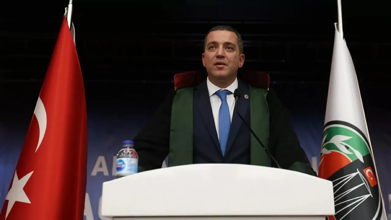 Erinç Sağkan yeniden Türkiye Barolar Birliği Başkanı seçildi