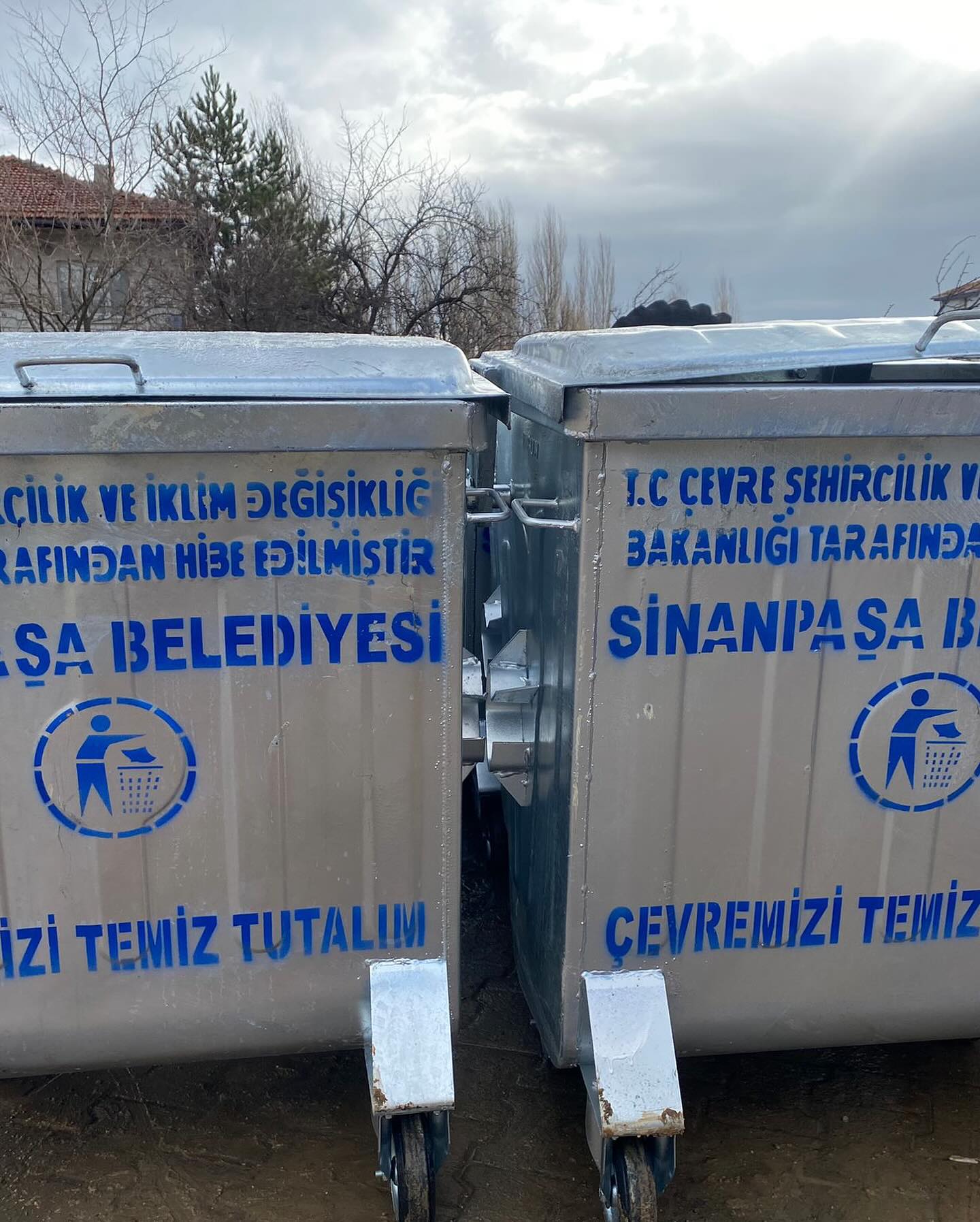 Başkan Yıldırım’dan Sinanpaşa’ya Temizlik Yatırımı