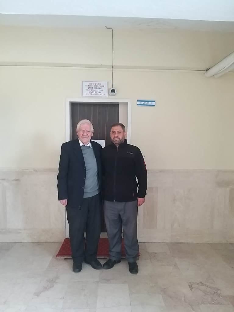YAZAR KORKMAZ VE KAPLAN GEBECELER'DE KÜTÜPHANE AÇTI
