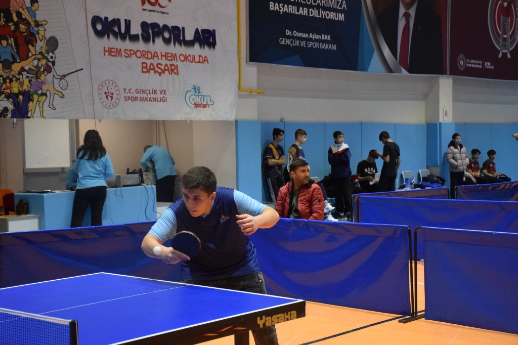 GENÇ ERKEKLER MASA TENİSİ İL BİRİNCİLİĞİ MÜSABAKALARI SONA ERDİ