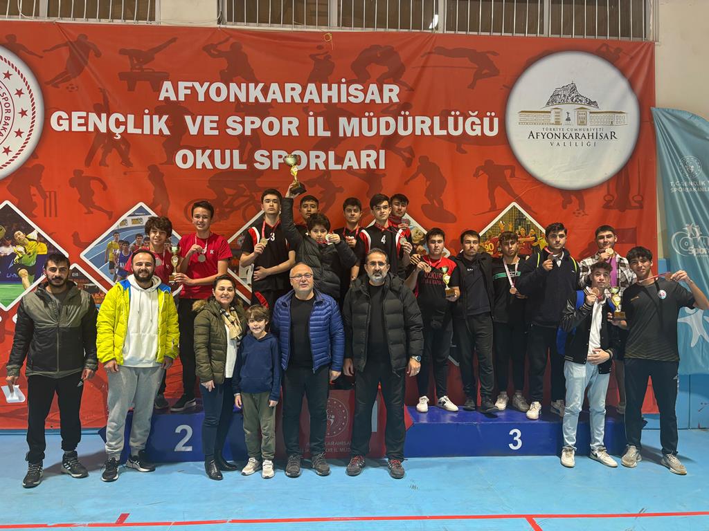 GENÇ ERKEKLER MASA TENİSİ İL BİRİNCİLİĞİ MÜSABAKALARI SONA ERDİ