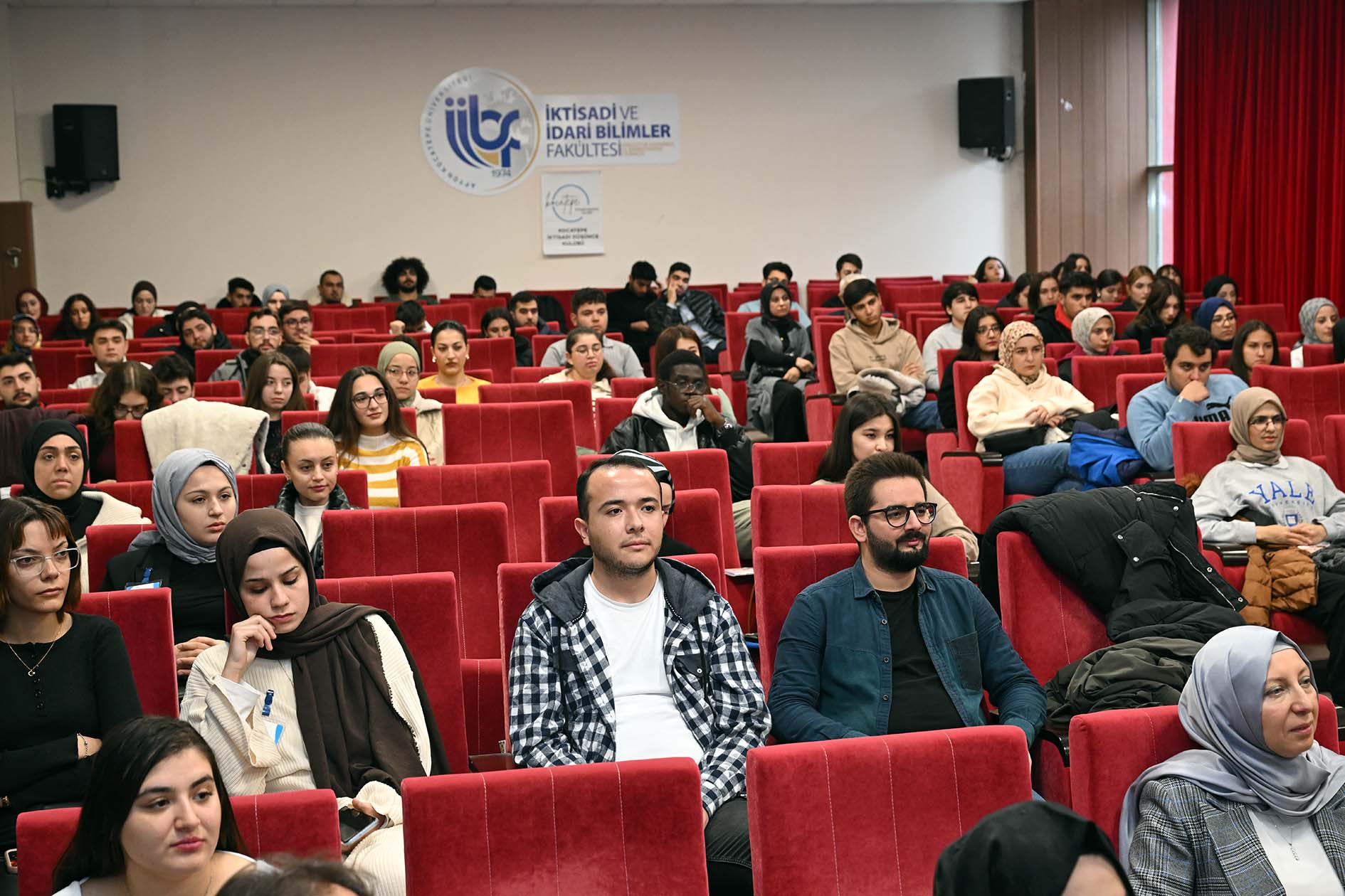 AKÜ İİBF’de Avrupa Birliği ve Enflasyon Konuşuldu