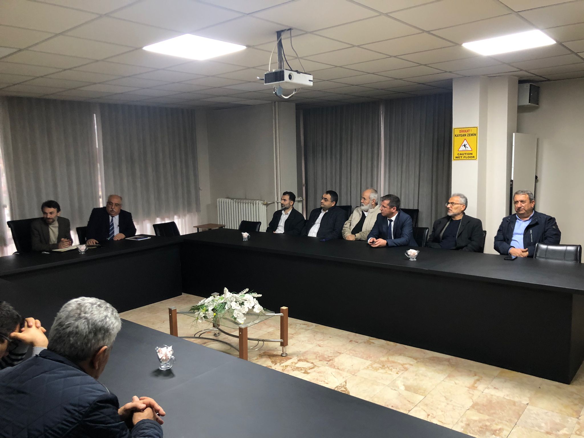 Eğitim Bir-Sen’den Dazkırı Çıkarması