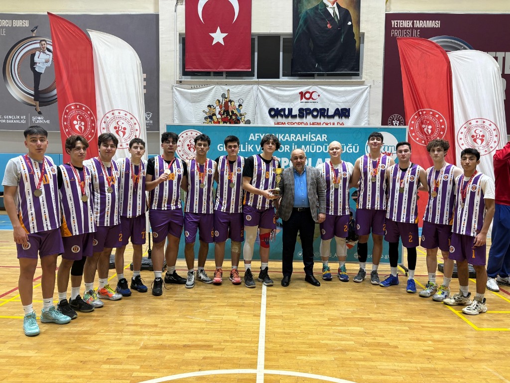 GENÇ ERKEKLER BASKETBOL MÜSABAKALARI SONA ERDİ