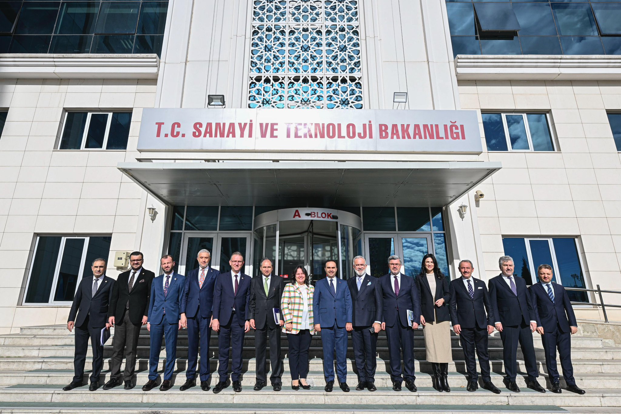 Milletvekili Özkaya'dan Bakan Kacır'a Teşekkür