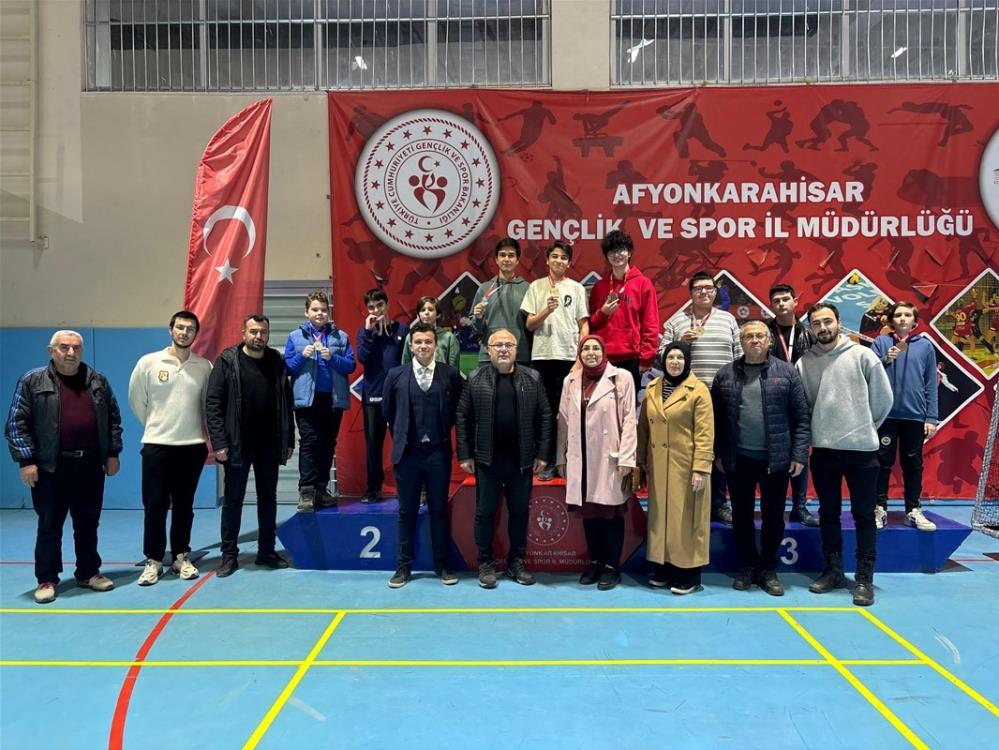 Yıldızlar Satranç İl Birinciliği Heyecanı Sona Erdi: Geleceğin Şampiyonları Ödüllendirildi