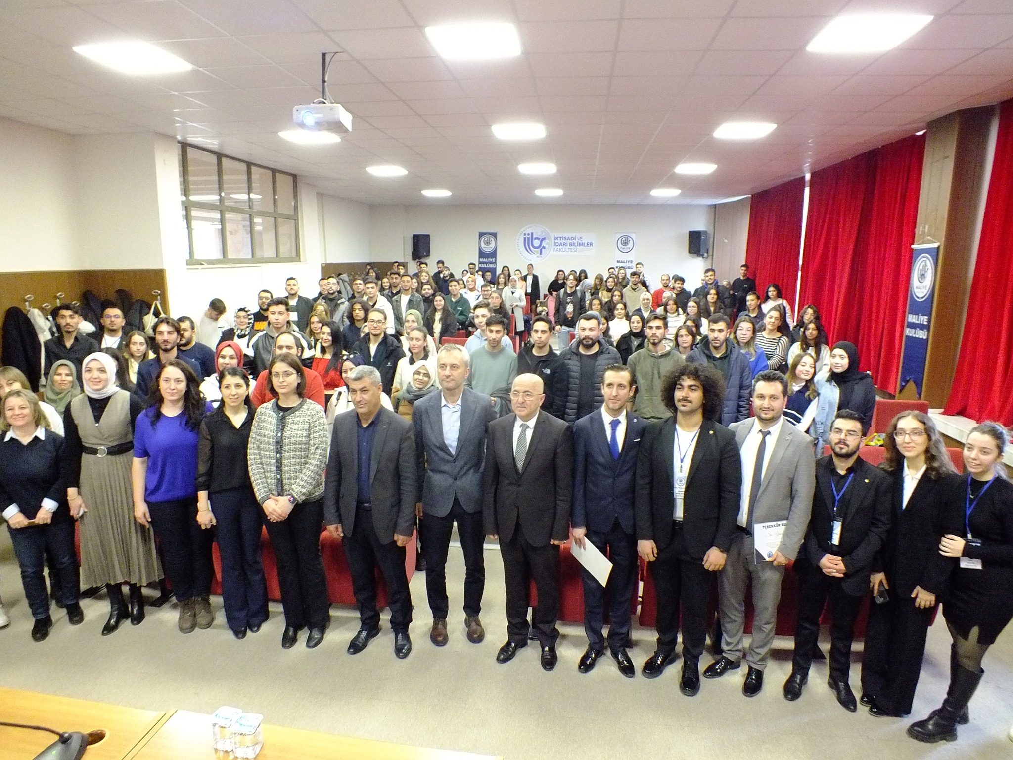 50. Yıl Coşkusunda Mali Müşavirler Öğrencilerle Buluştu