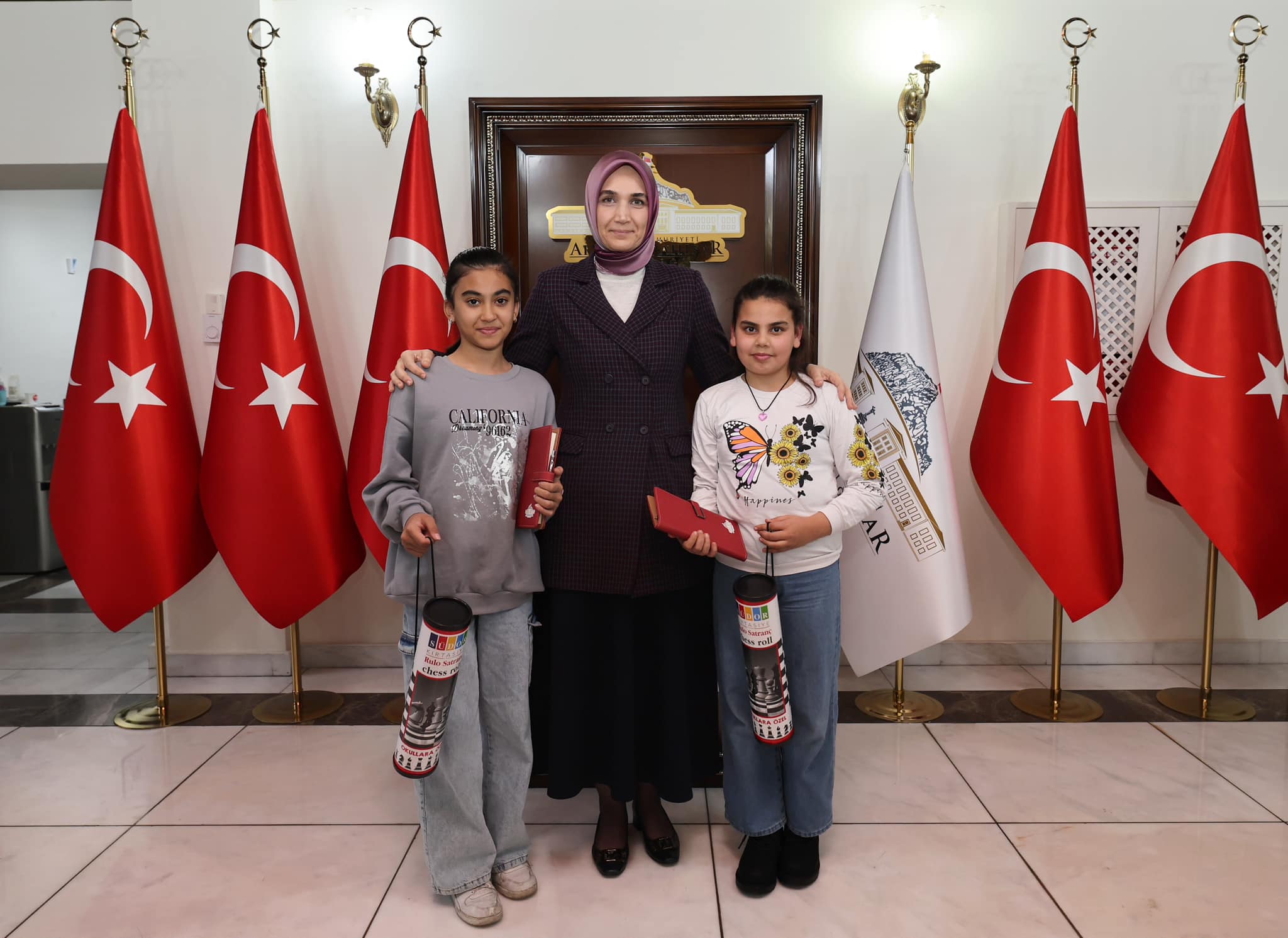 Tip 1 Diyabetli Çocuklar Devlet Ana’nın Şefkatli Elini Hissetti