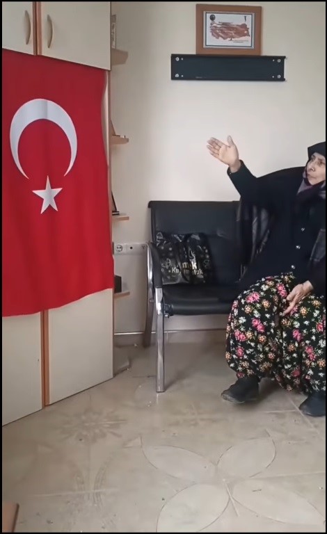 Milletvekili Arslan, Sinanpaşalı Saadet Nine'nin Bayrak Konuşmasına Vurgu Yaptı: "Derdimiz Tek Devlet, Tek Vatan, Tek Millet, Tek Bayrak Olsun"