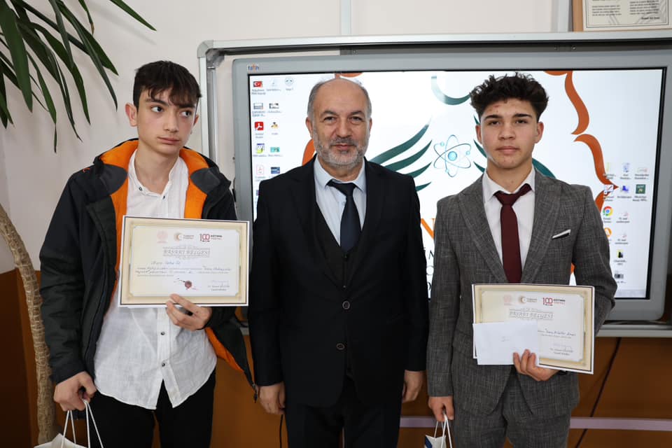 GENÇLER, HAFIZLIK VE EZAN OKUMA YARIŞMALARINDA ŞAMPİYON OLDU