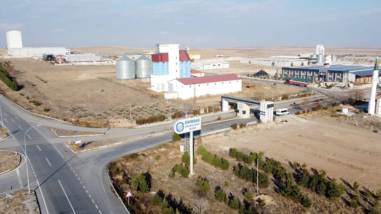 EMİRDAĞ OSB, İSTİHDAM VE ÜRETİMDE REKOR KIRIYOR