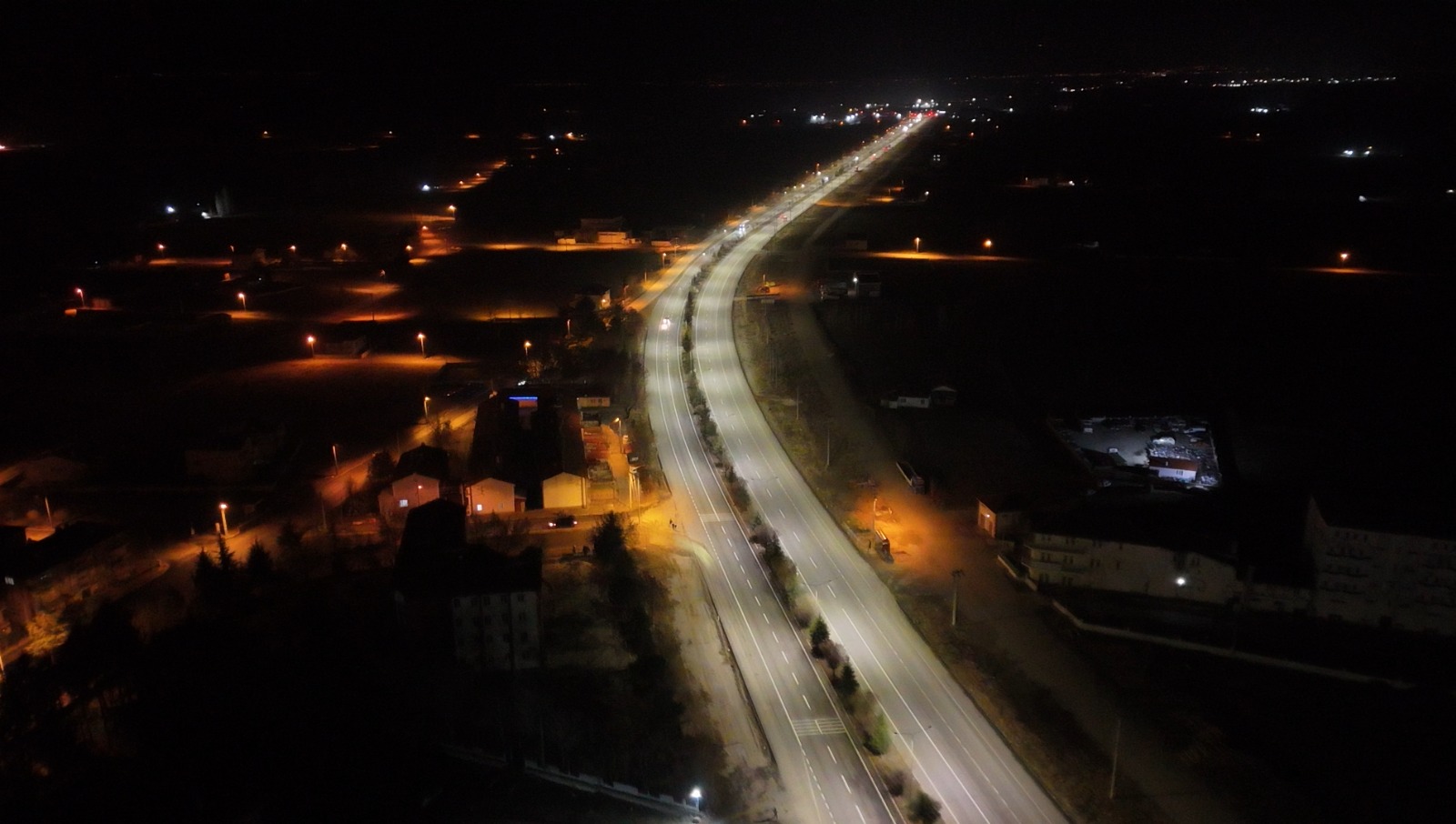 Emniyetli Sürüş İçin Büyük Yatırım Bolvadin’de Çevreyolu Aydınlığa Kavuştu