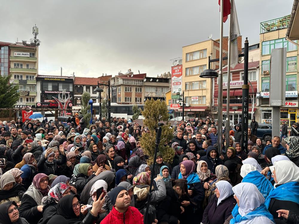 SANDIKLI’DAN KUTSAL TOPRAKLARA 48 VATANDAŞ YOLA ÇIKTI