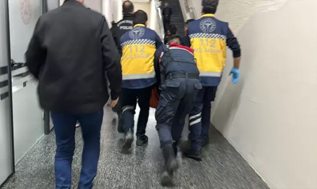ADLİYEDE SİLAHLI SALDIRI: 2 ÖLÜ 2 YARALI