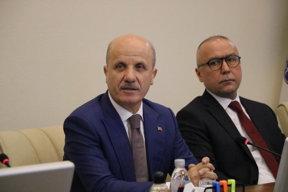 YÖK BAŞKANI ÖZVAR, AFYON KOCATEPE ÜNİVERSİTESİ’Nİ ZİYARET ETTİ