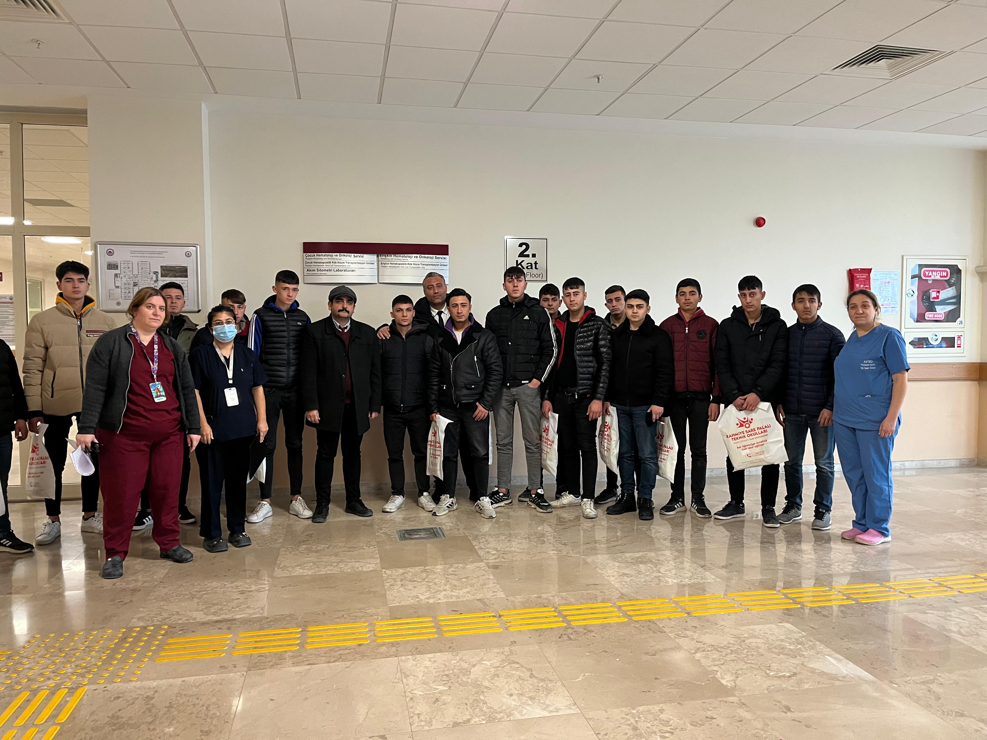 RSP Öğrencilerden Anlamlı Proje: Küçük Kalplere Büyük Mutluluk