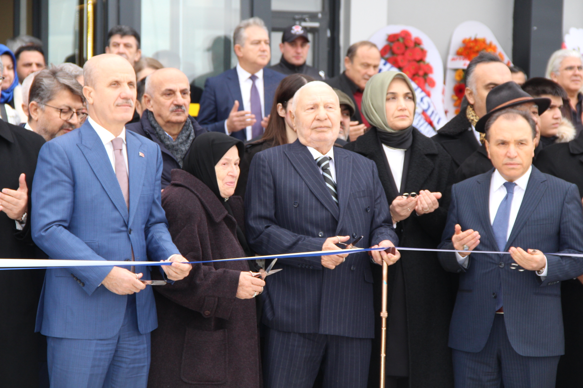 AKÜ İLAHİYAT FAKÜLTESİ YENİ BİNASINDA EĞİTİME BAŞLADI