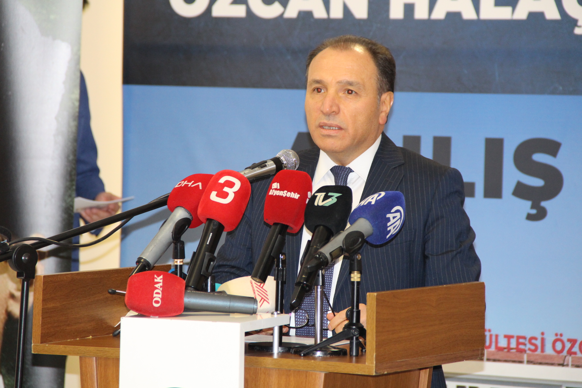 AKÜ İLAHİYAT FAKÜLTESİ YENİ BİNASINDA EĞİTİME BAŞLADI