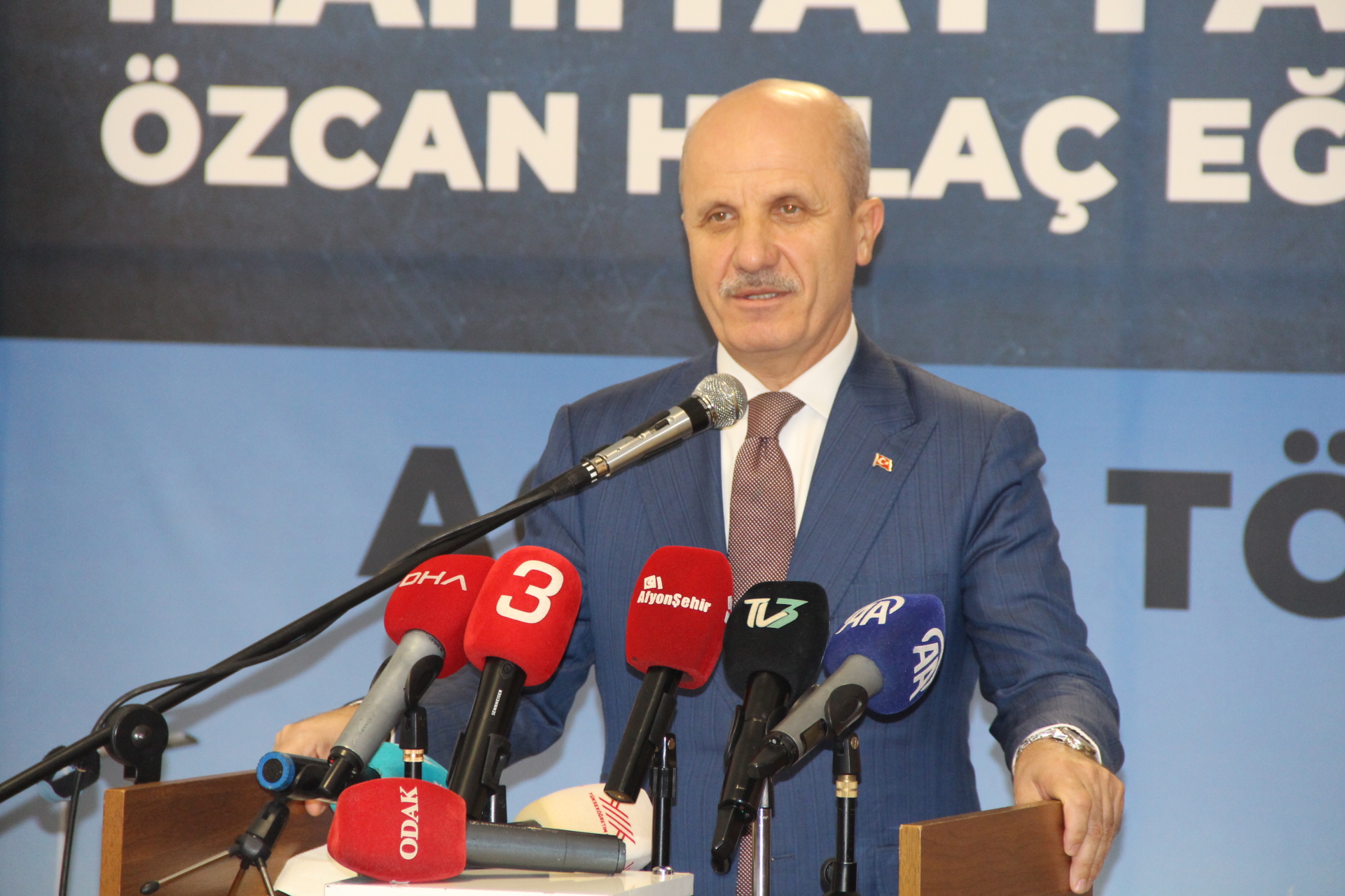 AKÜ İLAHİYAT FAKÜLTESİ YENİ BİNASINDA EĞİTİME BAŞLADI