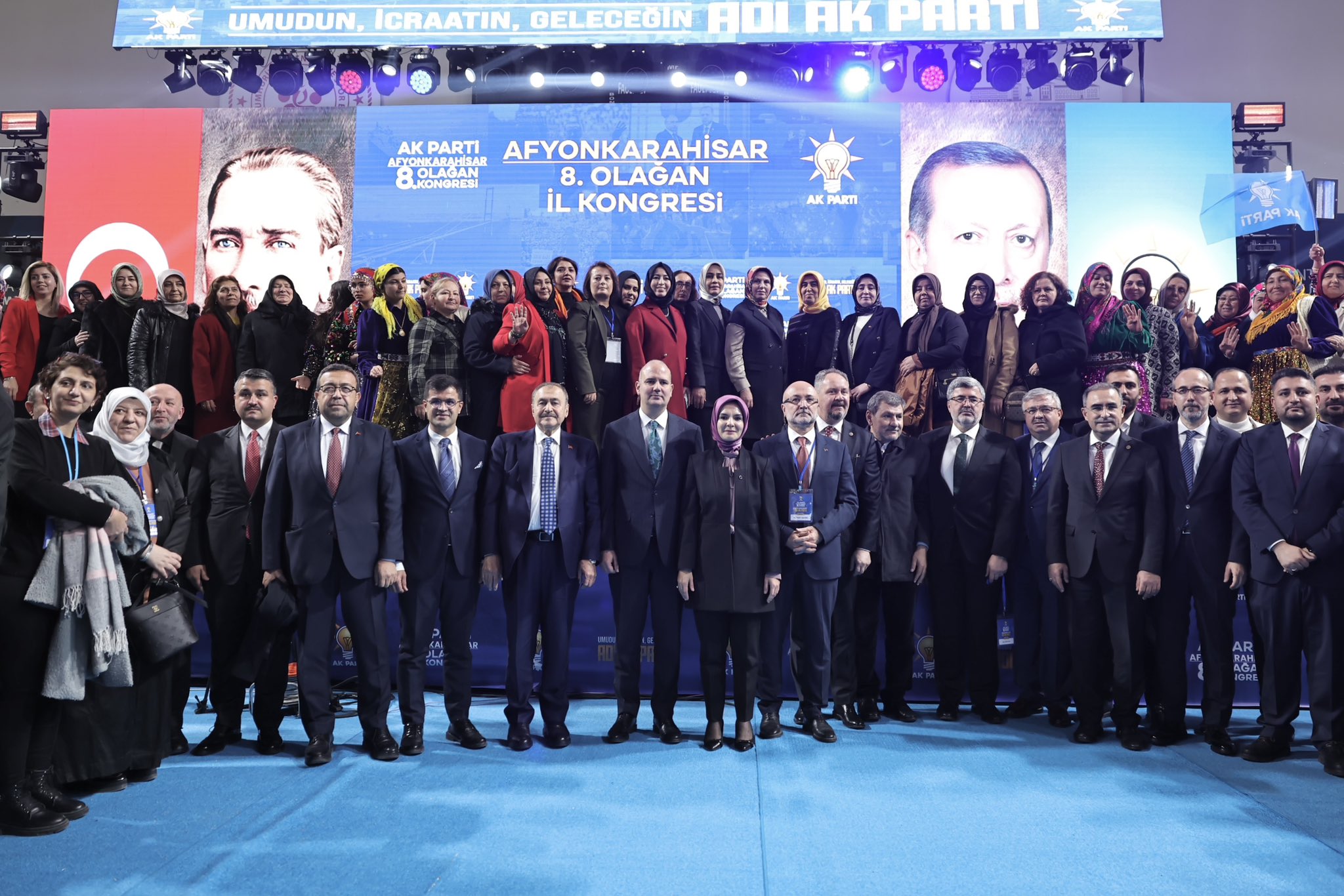 AK PARTİ AFYONKARAHİSAR 8. OLAĞAN İL KONGRESİ COŞKUYLA GERÇEKLEŞTİ