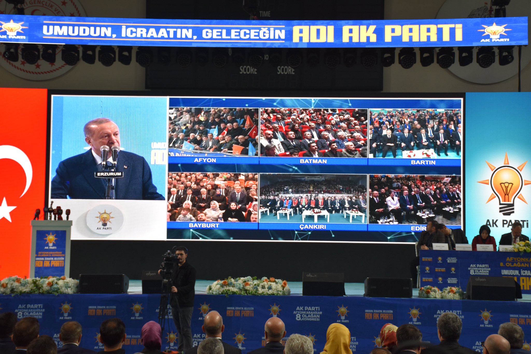 AK PARTİ AFYONKARAHİSAR 8. OLAĞAN İL KONGRESİ COŞKUYLA GERÇEKLEŞTİ