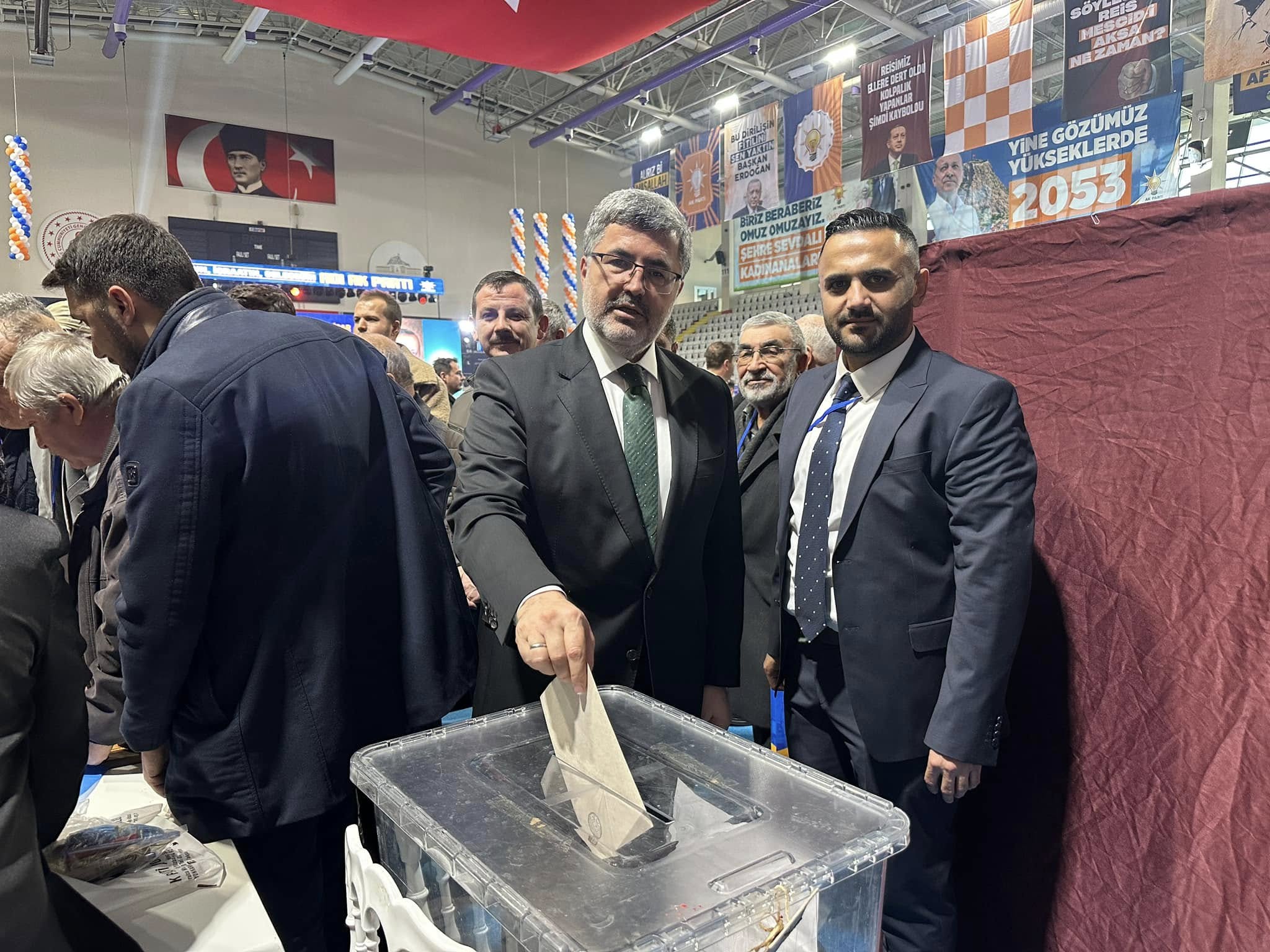 AK PARTİ AFYONKARAHİSAR 8. OLAĞAN İL KONGRESİ COŞKUYLA GERÇEKLEŞTİ