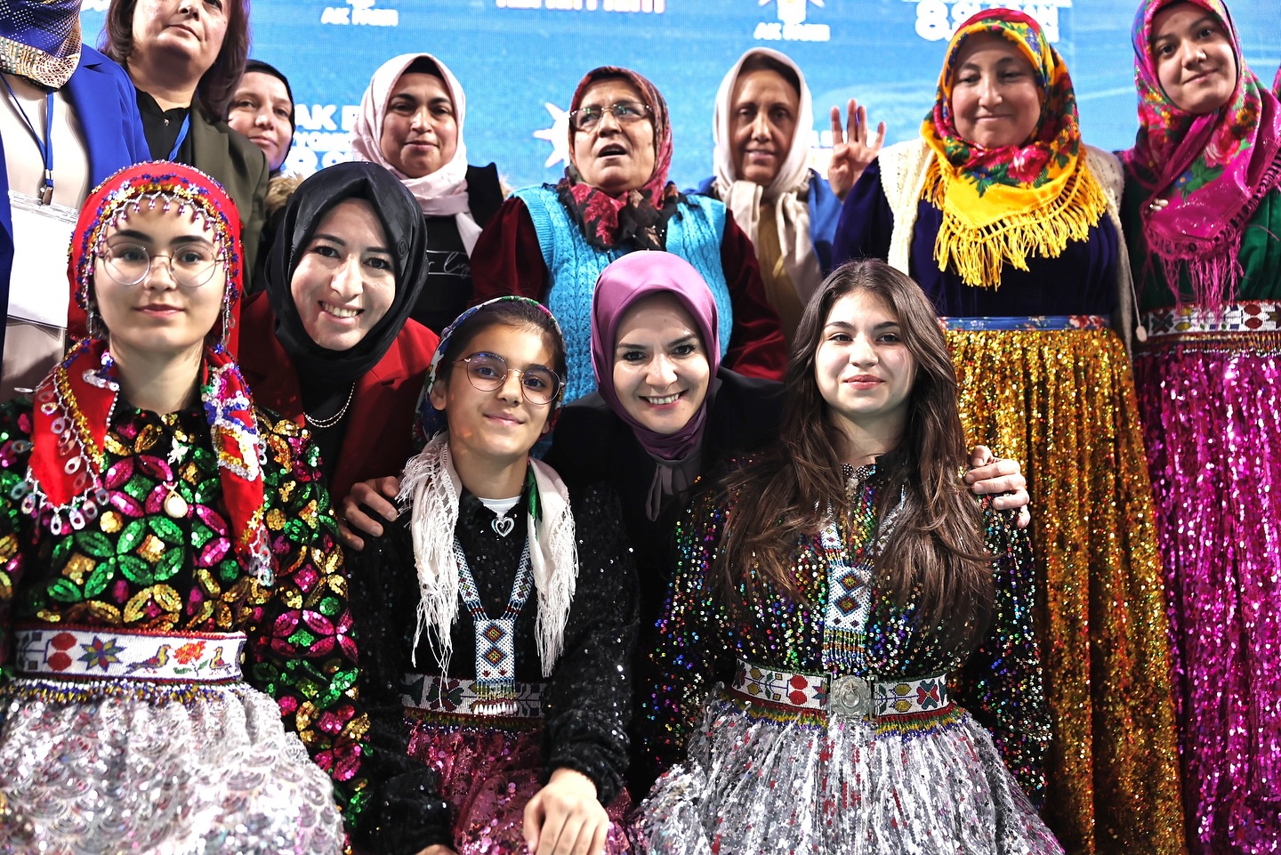 AK PARTİ AFYONKARAHİSAR 8. OLAĞAN İL KONGRESİ COŞKUYLA GERÇEKLEŞTİ