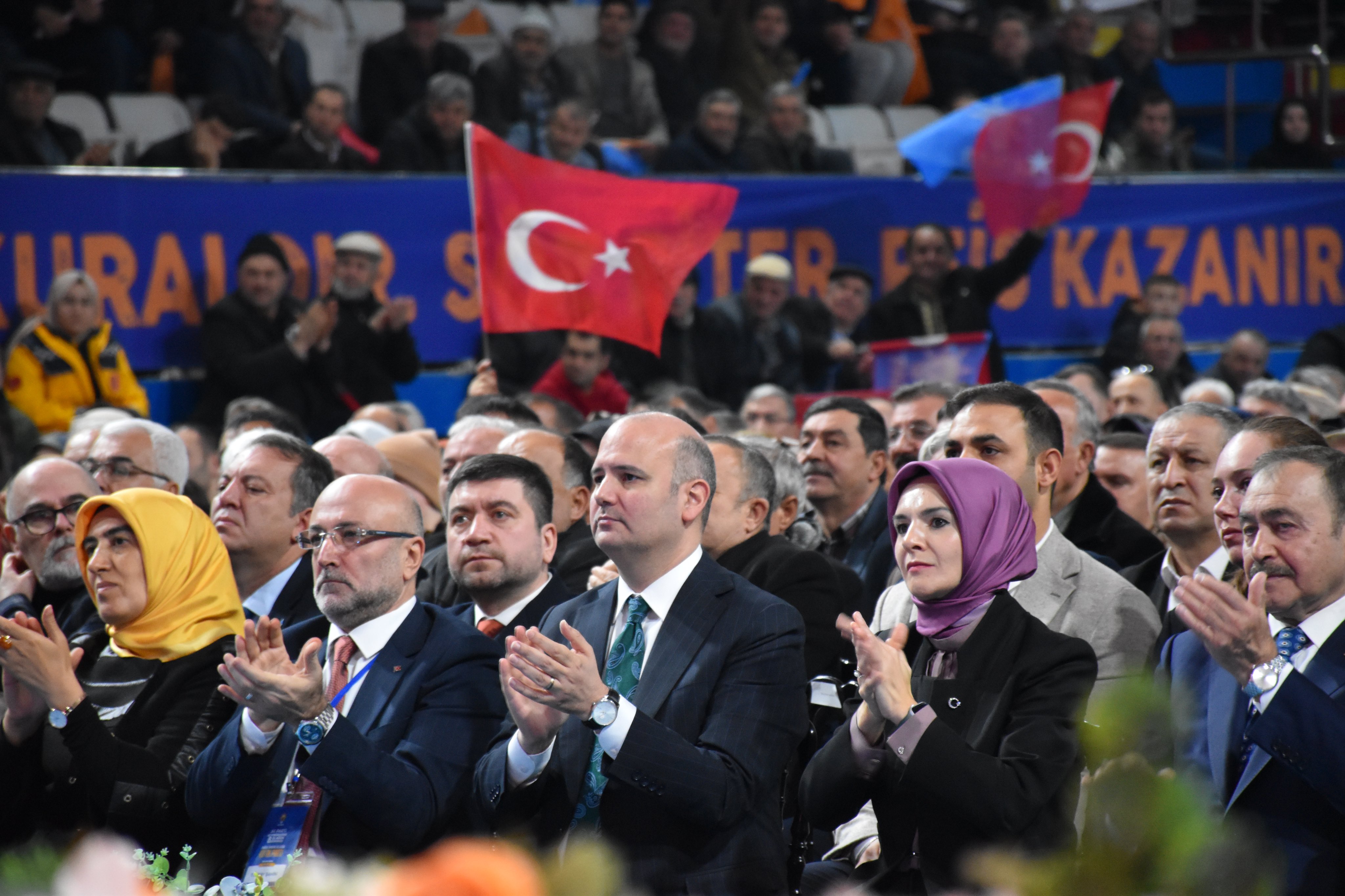 AK PARTİ AFYONKARAHİSAR 8. OLAĞAN İL KONGRESİ COŞKUYLA GERÇEKLEŞTİ