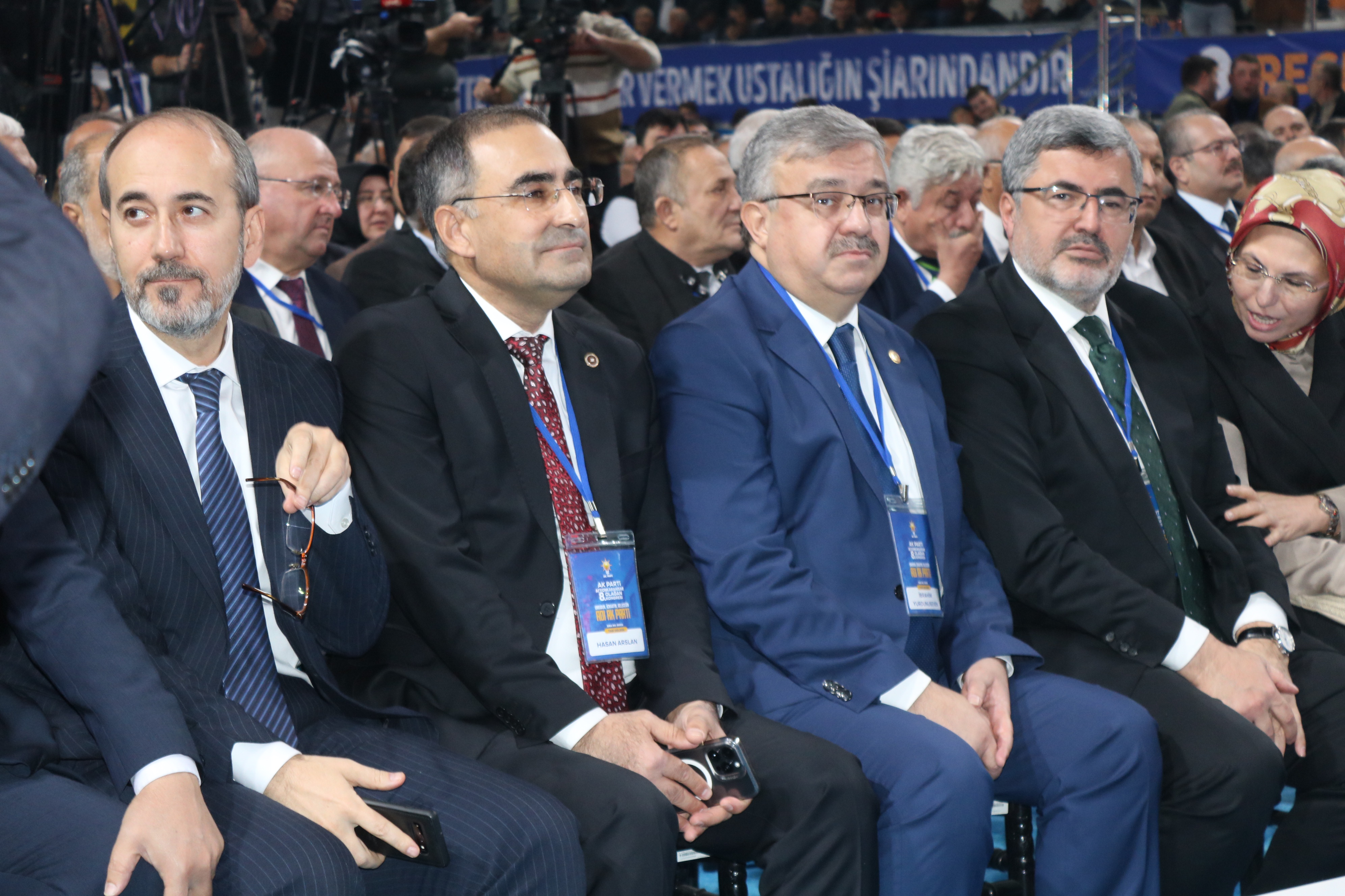AK PARTİ AFYONKARAHİSAR 8. OLAĞAN İL KONGRESİ COŞKUYLA GERÇEKLEŞTİ