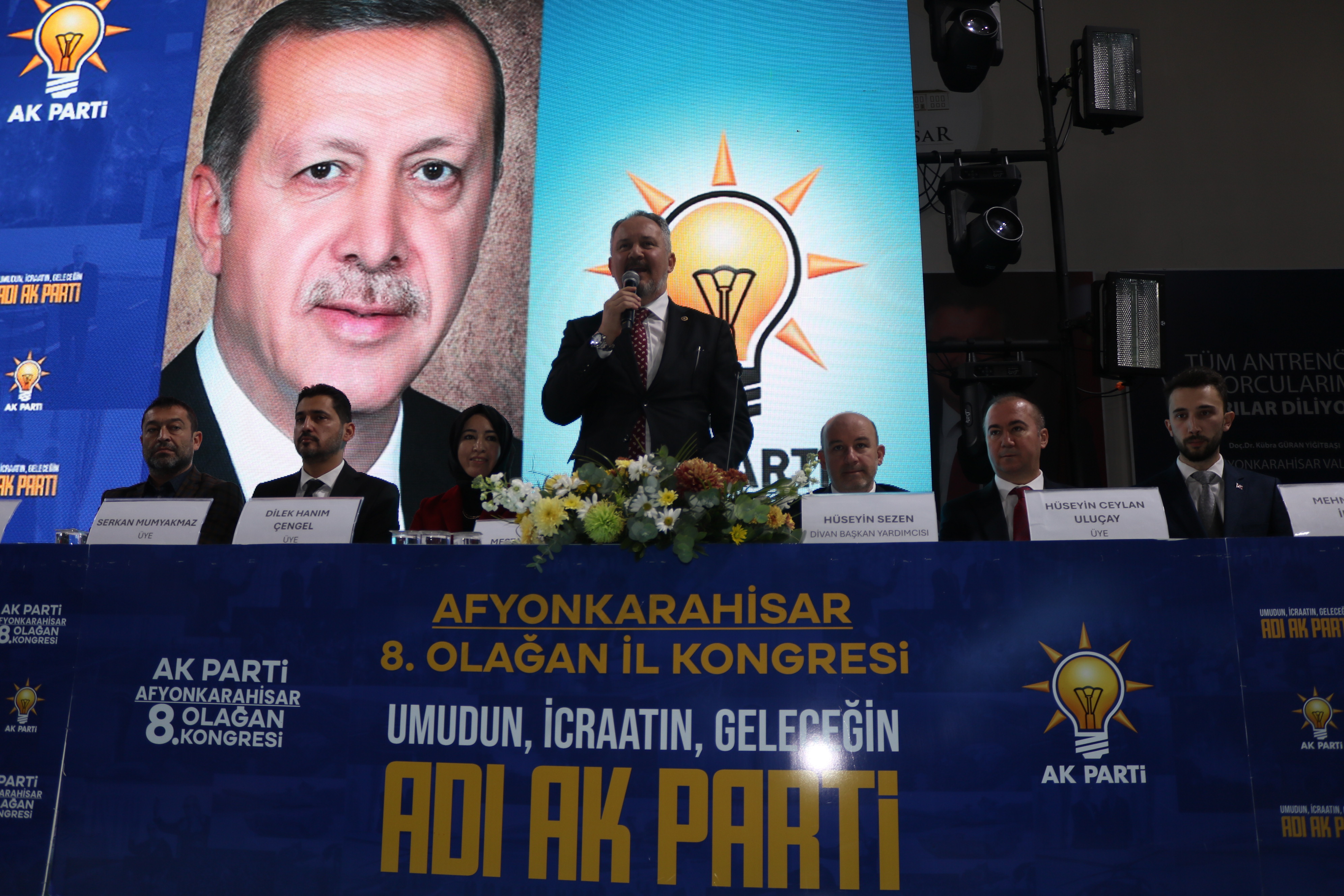 AK PARTİ AFYONKARAHİSAR 8. OLAĞAN İL KONGRESİ COŞKUYLA GERÇEKLEŞTİ