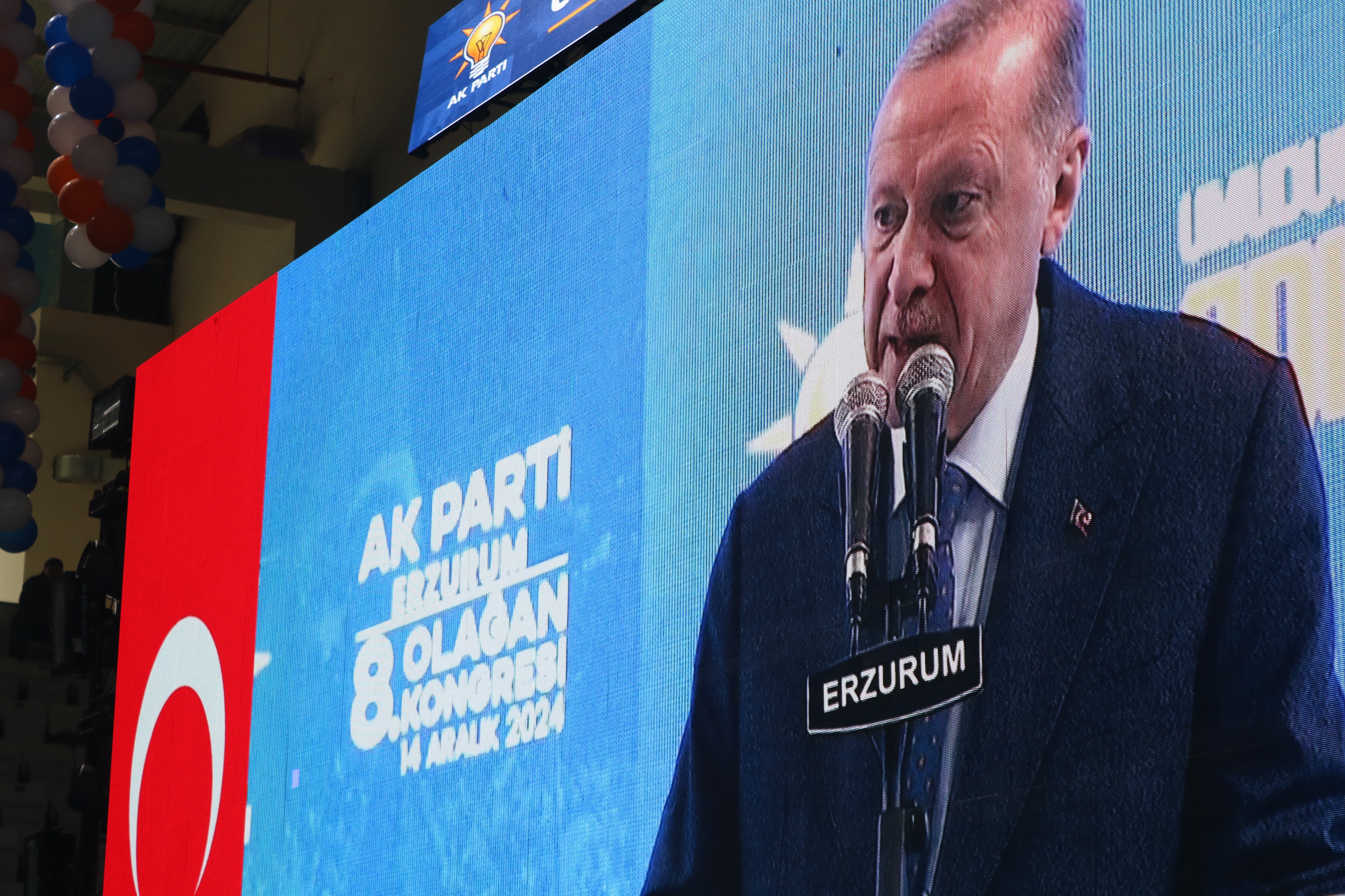 AK PARTİ AFYONKARAHİSAR 8. OLAĞAN İL KONGRESİ COŞKUYLA GERÇEKLEŞTİ