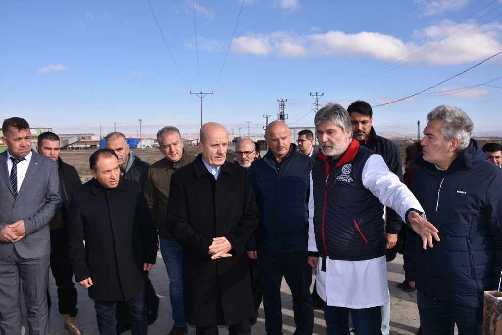 ÖZVAR, EĞİTİM ARAŞTIRMA VE UYGULAMA ÇİFTLİĞİ'NDE İNCELEMELERDE BULUNDU