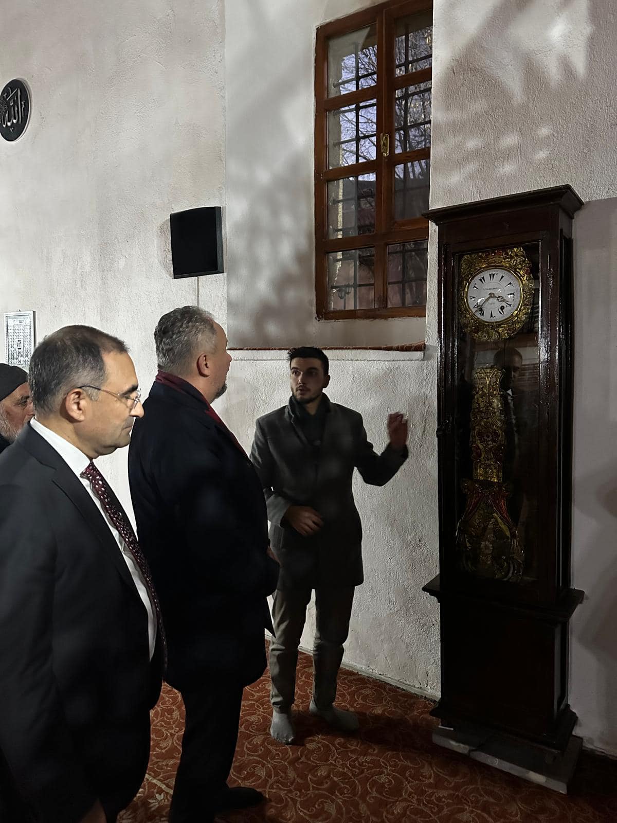 AK Parti Milletvekilleri Afyonkarahisar Ulu Cami’yi Ziyaret Etti