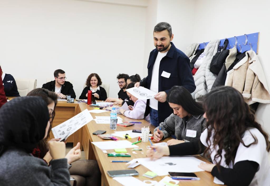 AFSÜ Öğrencileri, Üniversite Hakkındaki Görüşlerini Paylaştı