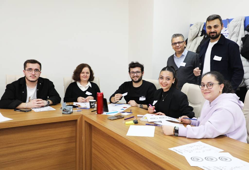 AFSÜ Öğrencileri, Üniversite Hakkındaki Görüşlerini Paylaştı